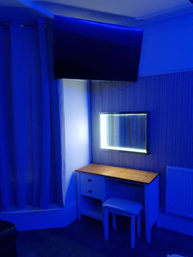 Highfields Living - All Rooms Ensuite- Free Wifi- Free Local Parking Шеффілд Екстер'єр фото