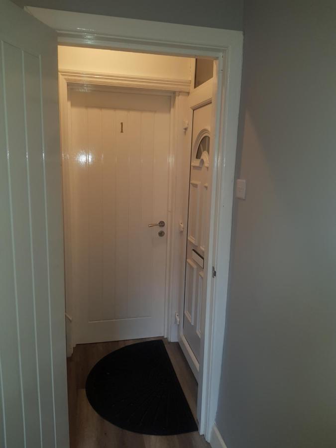 Highfields Living - All Rooms Ensuite- Free Wifi- Free Local Parking Шеффілд Екстер'єр фото