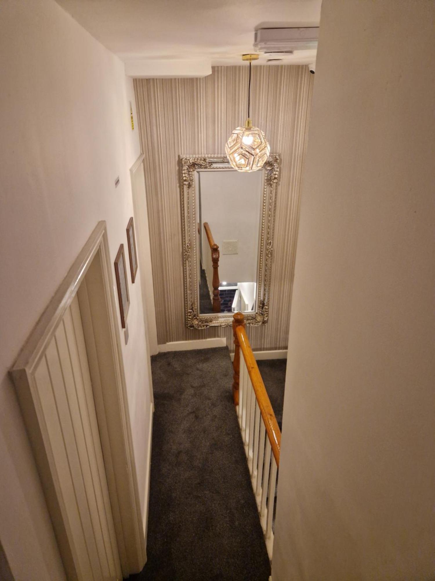Highfields Living - All Rooms Ensuite- Free Wifi- Free Local Parking Шеффілд Екстер'єр фото