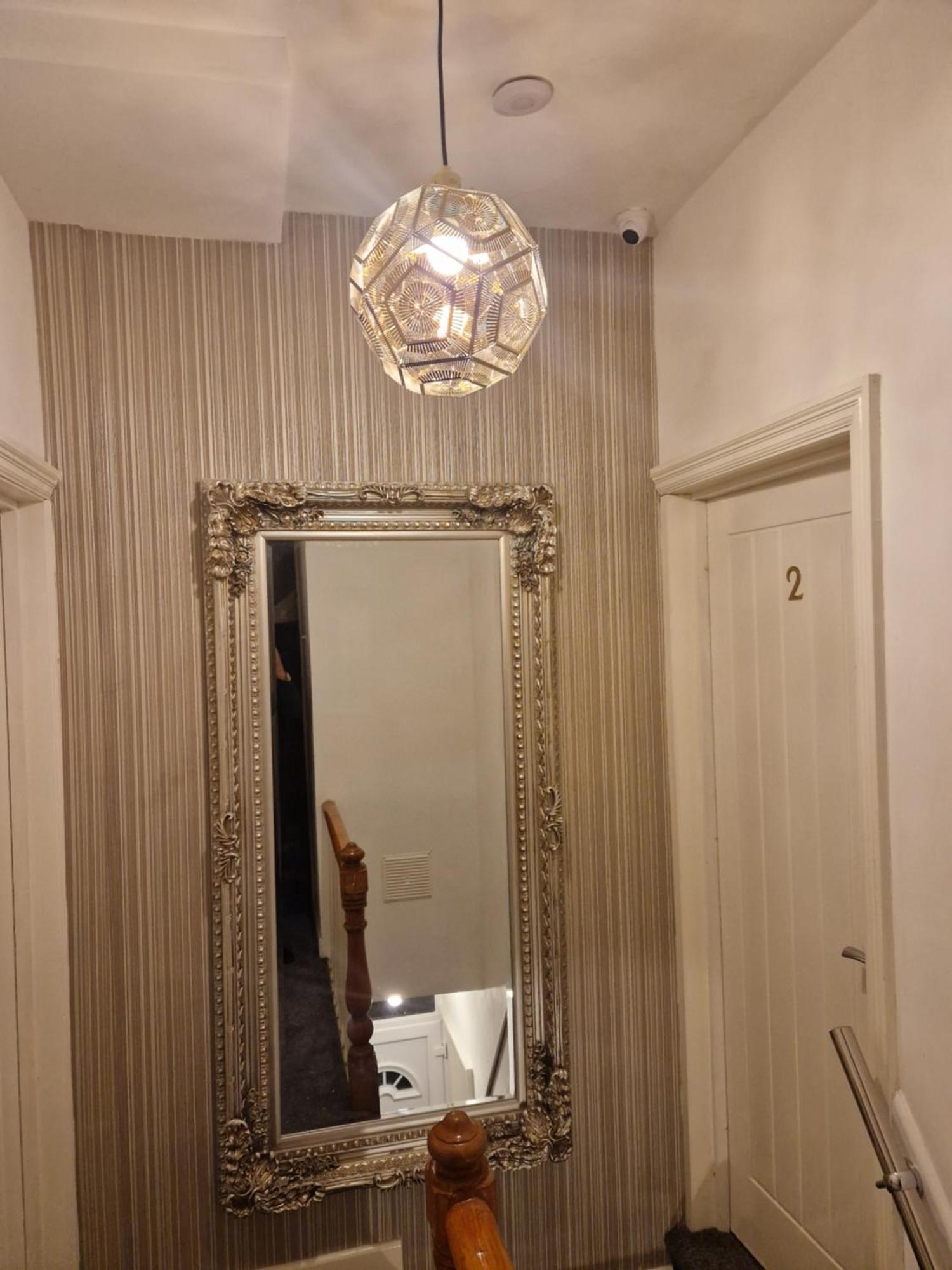 Highfields Living - All Rooms Ensuite- Free Wifi- Free Local Parking Шеффілд Екстер'єр фото